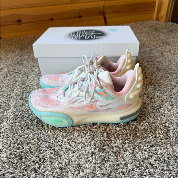 Women's Athletic Shoes in Pink and Blue - Picture 2 of 7